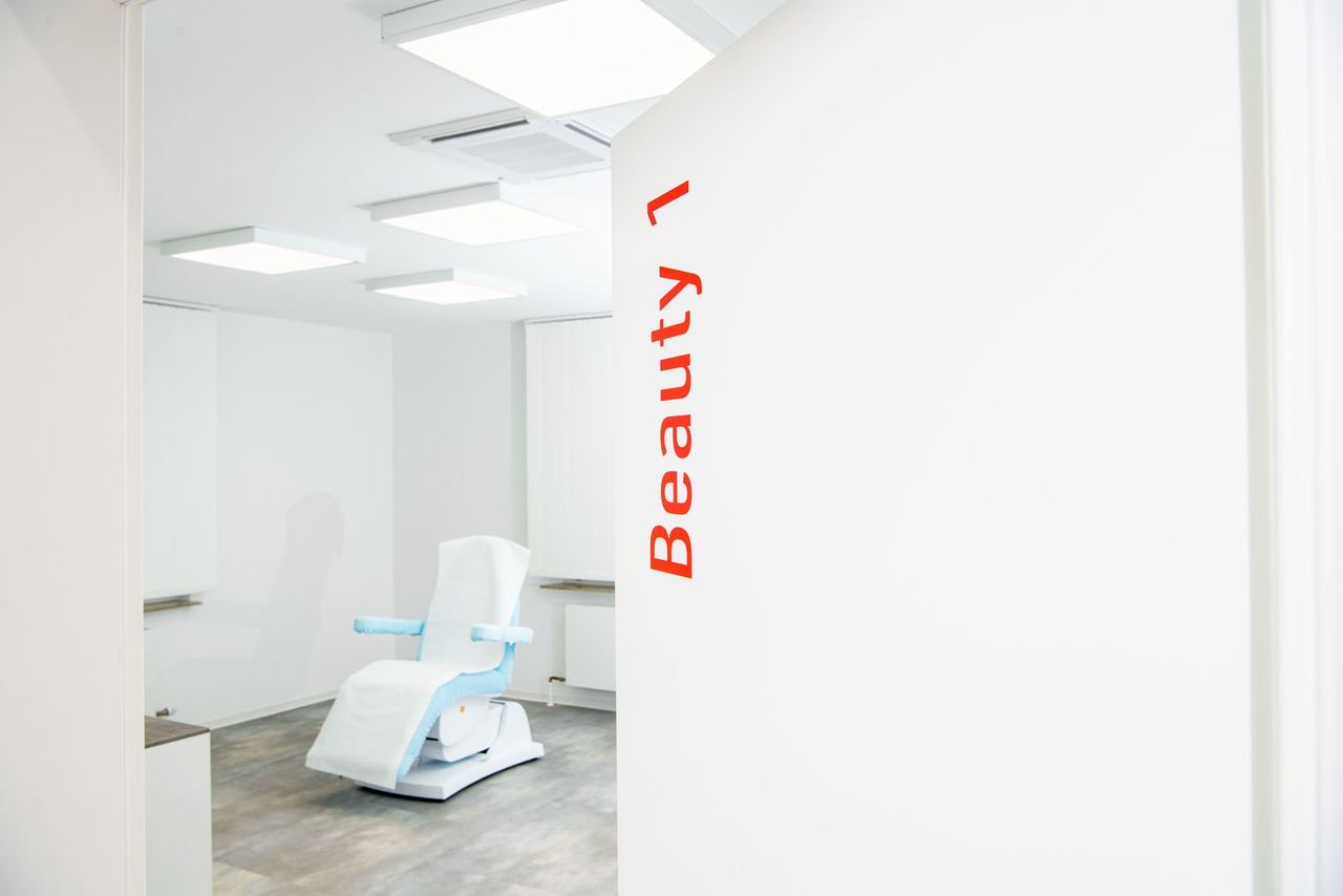 fine esthetics Praxis Stuttgart Bad Cannstatt – Behandlungsraum